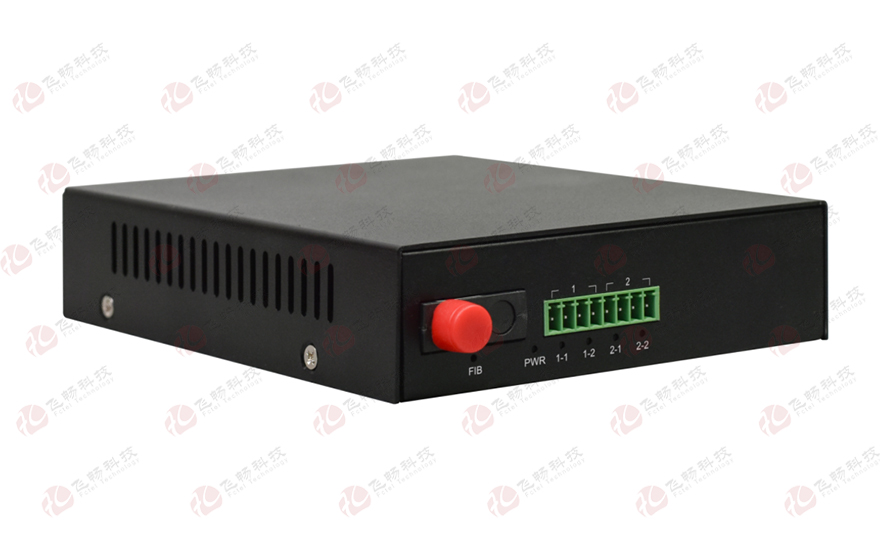 飛暢科技-袖珍型1-2路開關(guān)量光端機(jī)